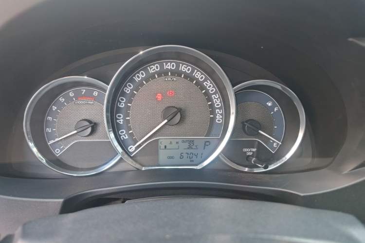 Used Toyota Corolla 2014 1.6L CVT GL Instrument Cluster