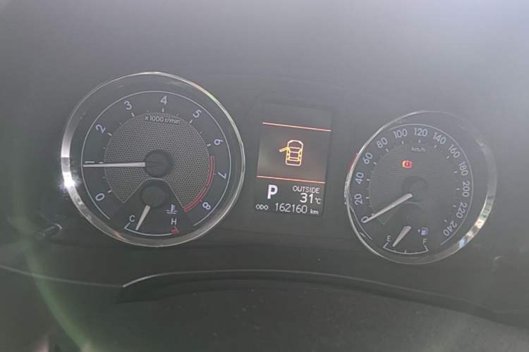 Used Toyota Corolla 2014 1.6L CVT GL-i Instrument Cluster