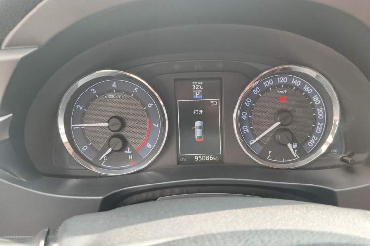 Used Toyota Corolla 2014 1.8L CVT GLX-i Instrument Cluster