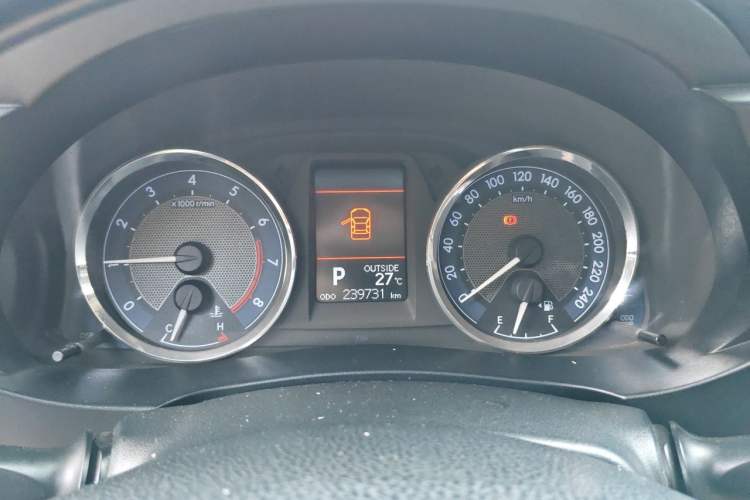 Used Toyota Corolla 2014 1.6L CVT GL-i Leather Edition Instrument Cluster