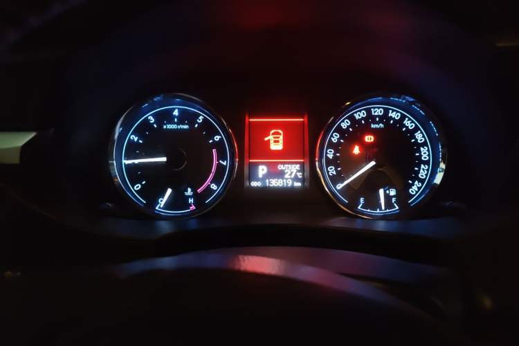 Used Toyota Corolla 2014 1.6L CVT GL-i Leather Edition Instrument Cluster