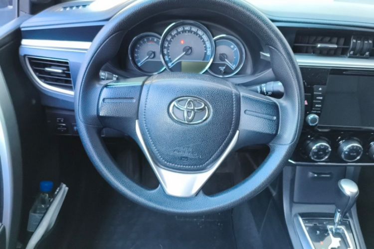 Used Toyota Corolla 2014 1.6L CVT GL Interior 1
