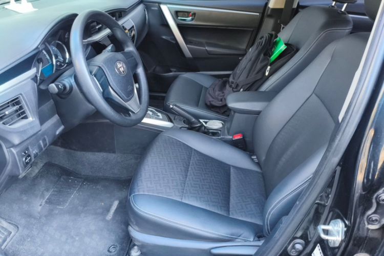 Used Toyota Corolla 2014 1.6L CVT GL Interior 2