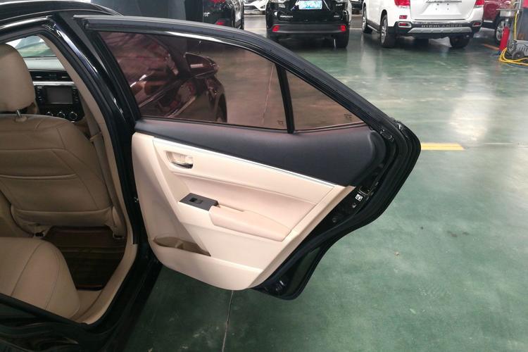Used Toyota Corolla 2014 1.6L CVT GL Interior 3