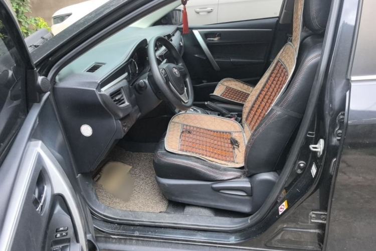 Used Toyota Corolla 2014 1.6L CVT GL Interior 3