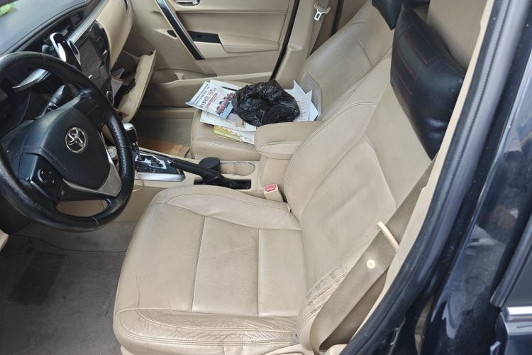 Used Toyota Corolla 2014 1.6L CVT GL-i Leather Edition Left Front Seat
