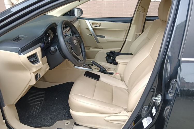 Used Toyota Corolla 2014 1.6L CVT GL Left Front Seat