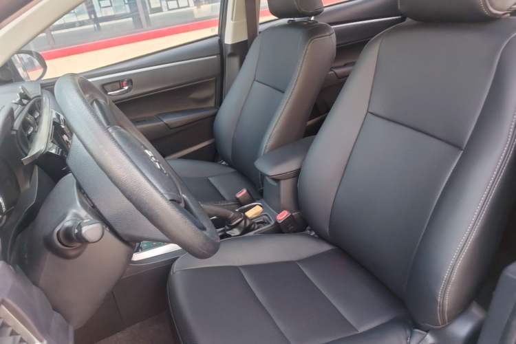 Used Toyota Corolla 2014 1.6L CVT GL Left Front Seat