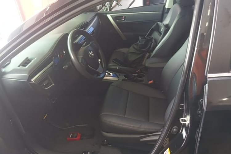 Used Toyota Corolla 2014 1.6L CVT GL Left Front Seat
