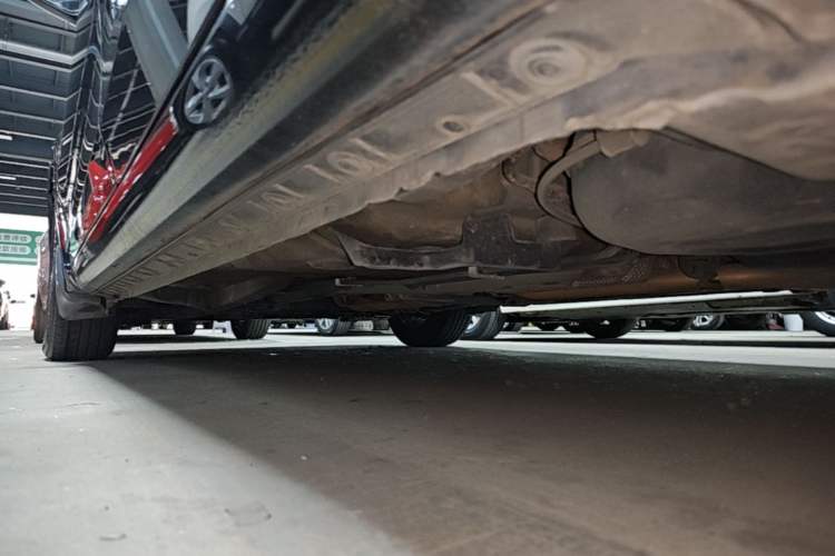 Used Toyota Corolla 2014 1.6L CVT GL Left Side Sill