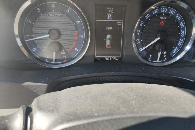 Used Toyota Corolla 2014 1.8L CVT GLX-i Odometer Close Up