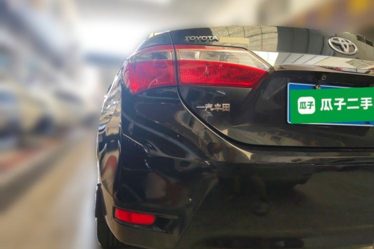 Used Toyota Corolla 2014 1.6L CVT GL Rear Left 45 Deg