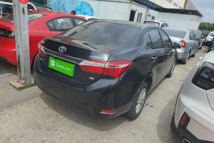 Used Toyota Corolla 2014 1.6L CVT GL Rear Right 45 Deg