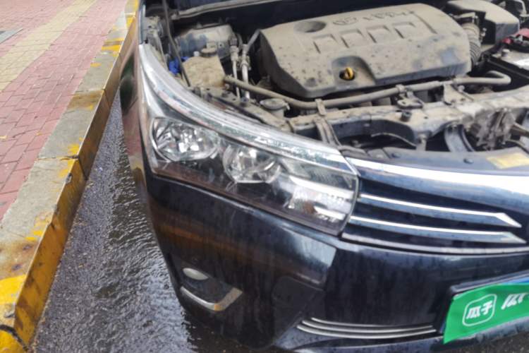 Used Toyota Corolla 2014 1.6L CVT GL-i Leather Edition Right Front Headlight