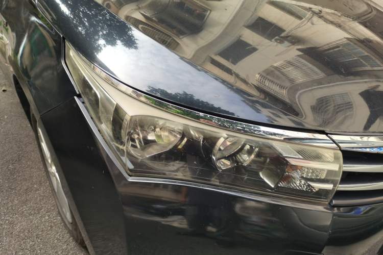 Used Toyota Corolla 2014 1.6L CVT GL-i Right Front Headlight