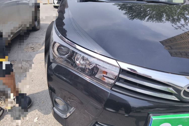 Used Toyota Corolla 2014 1.8L CVT GLX-i Right Front Headlight