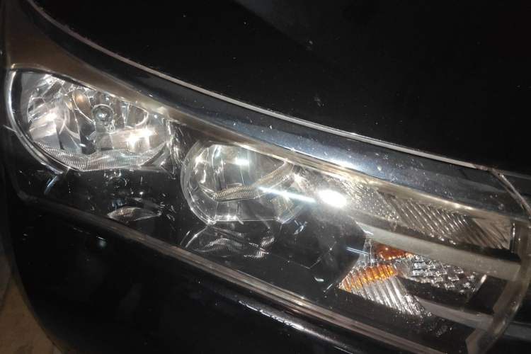 Used Toyota Corolla 2014 1.6L CVT GL-i Right Front Headlight