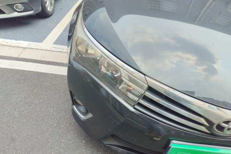 Used Toyota Corolla 2014 1.6L Manual GL Right Front Headlight