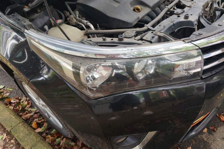 Used Toyota Corolla 2014 1.6L CVT GL Right Front Headlight