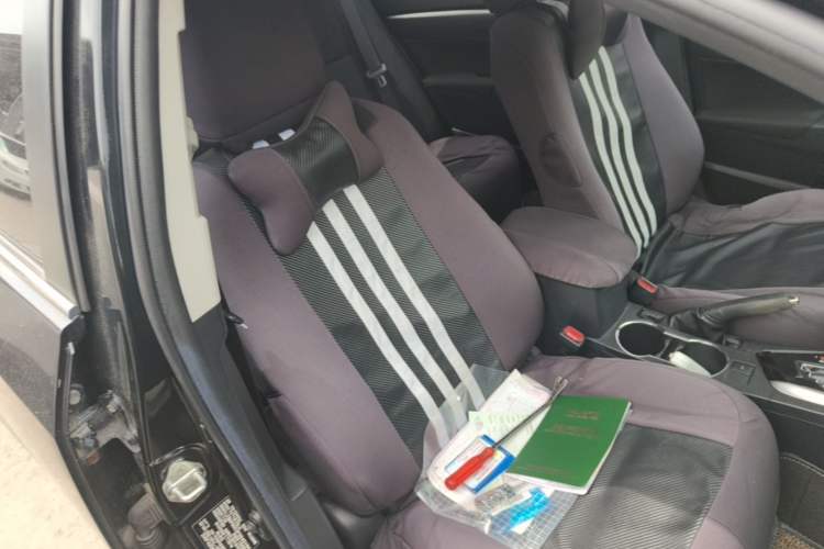 Used Toyota Corolla 2014 1.6L CVT GL Right Front Seat