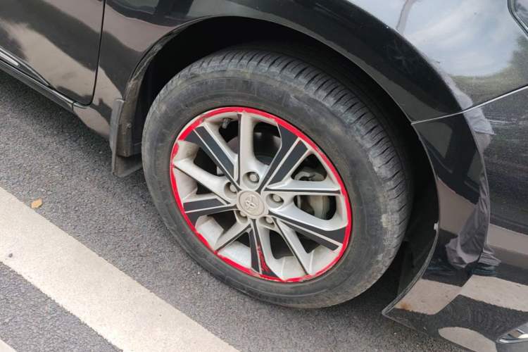 Used Toyota Corolla 2014 1.6L CVT GL-i Leather Edition Right Front Wheel Hub