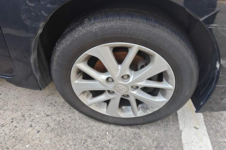 Used Toyota Corolla 2014 1.6L CVT GL-i Leather Edition Right Front Wheel Hub