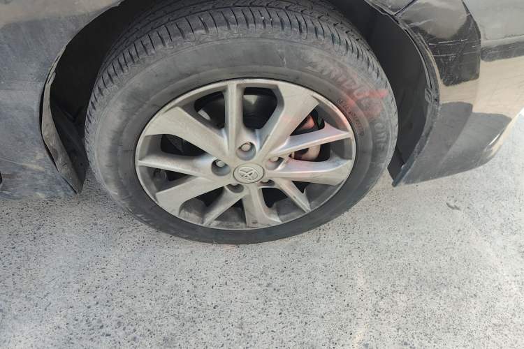 Used Toyota Corolla 2014 1.8L CVT GLX-i Right Front Wheel Hub