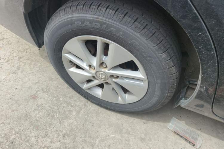 Used Toyota Corolla 2014 1.6L CVT GL Right Rear Wheel Hub