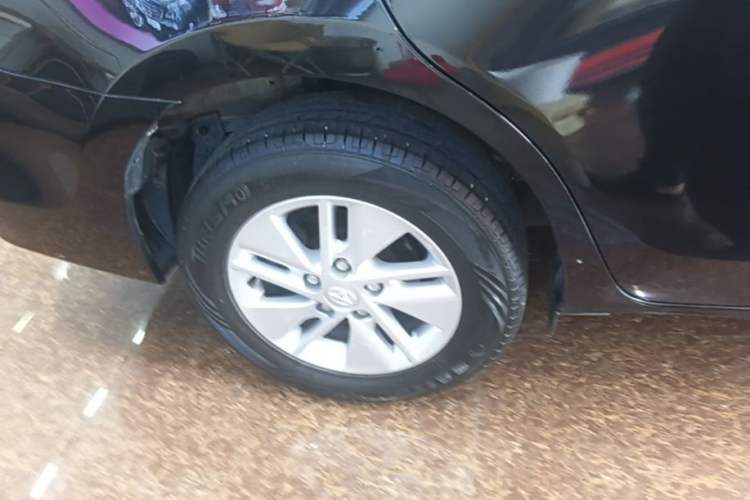 Used Toyota Corolla 2014 1.6L CVT GL Right Rear Wheel Hub