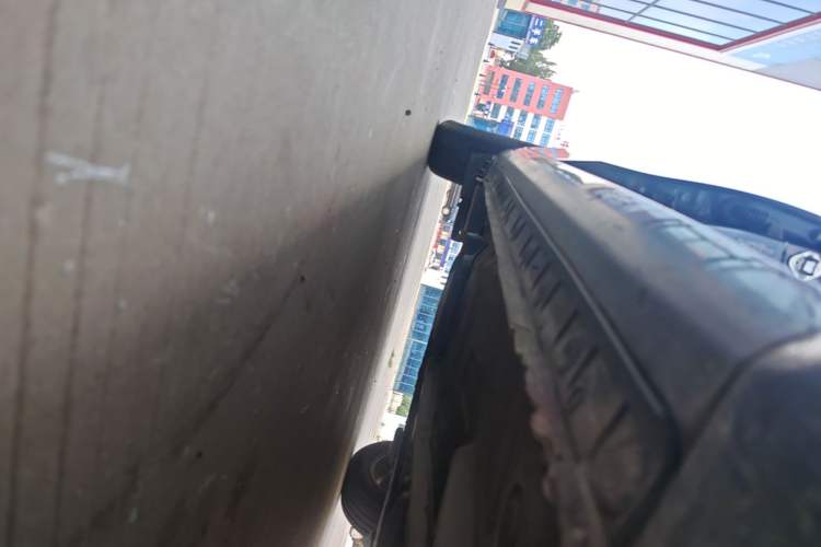 Used Toyota Corolla 2014 1.6L CVT GL Right Side Sill