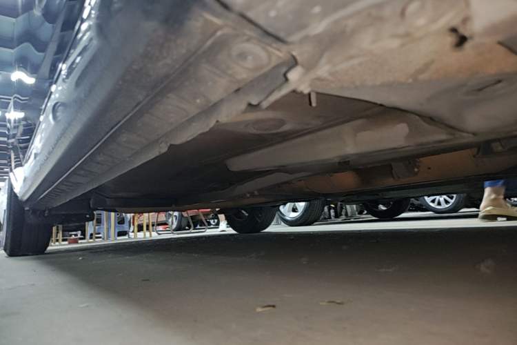 Used Toyota Corolla 2014 1.6L CVT GL Right Side Sill