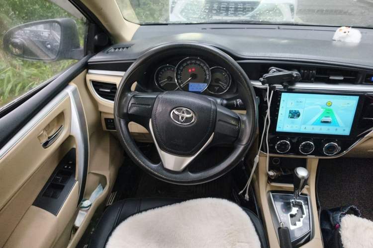 Used Toyota Corolla 2014 1.6L CVT GL Steering Wheel