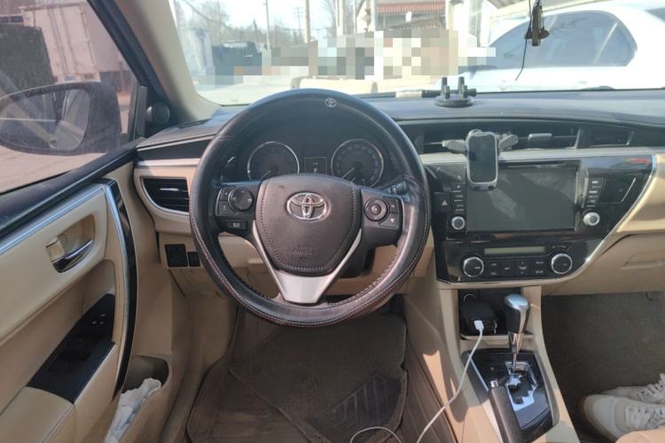 Used Toyota Corolla 2014 1.8L CVT GLX-i Steering Wheel