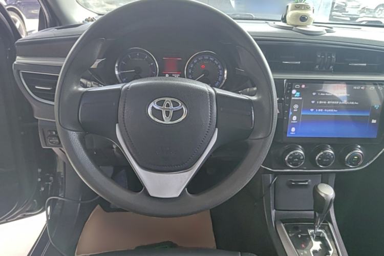 Used Toyota Corolla 2014 1.6L CVT GL-i Steering Wheel