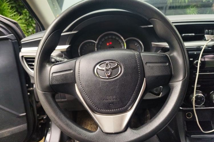 Used Toyota Corolla 2014 1.6L CVT GL Steering Wheel