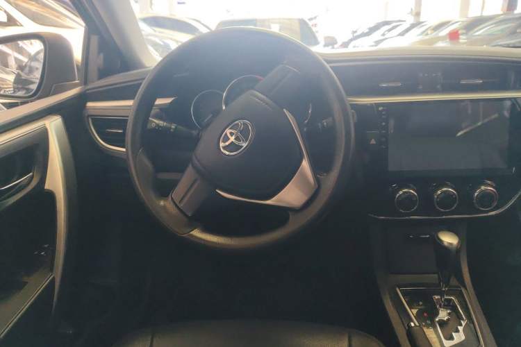 Used Toyota Corolla 2014 1.6L CVT GL Steering Wheel