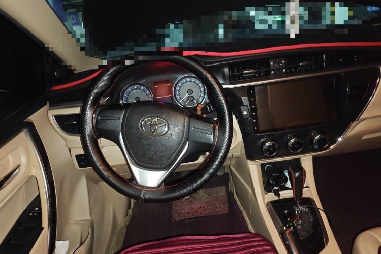 Used Toyota Corolla 2014 1.6L CVT GL-i Steering Wheel