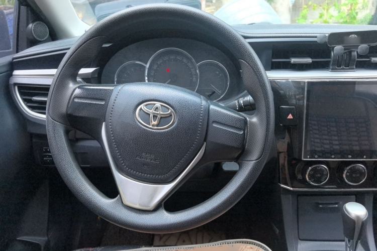 Used Toyota Corolla 2014 1.6L CVT GL Steering Wheel