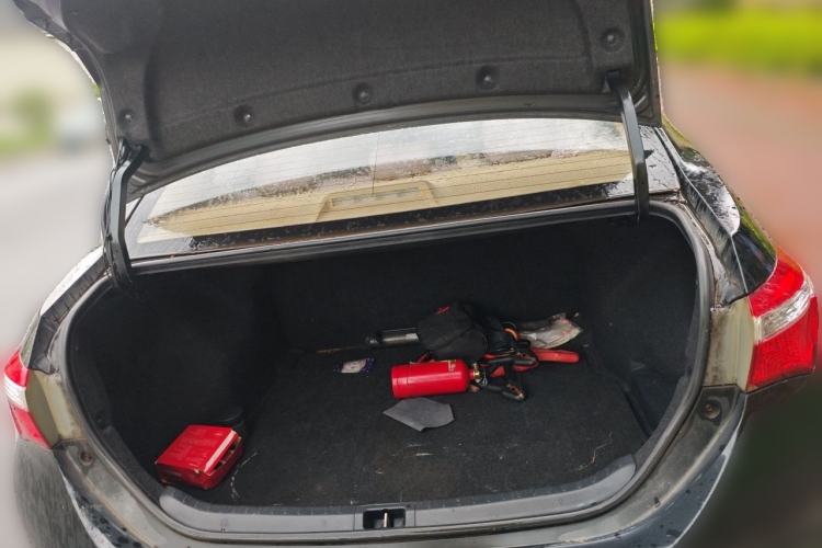 Used Toyota Corolla 2014 1.6L CVT GL-i Trunk