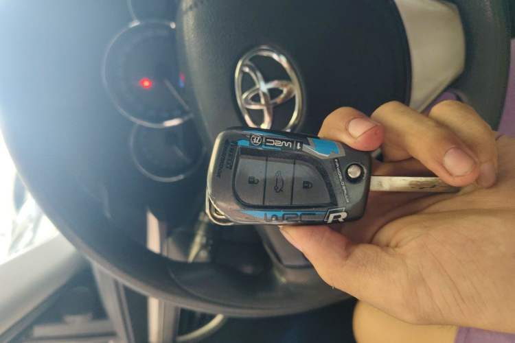 Used Toyota Corolla 2014 1.6L CVT GL Vehicle Key