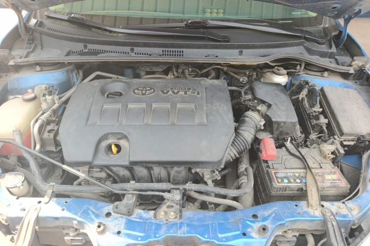 Used Toyota Corolla 2014 1.6L CVT GL Engine Bay