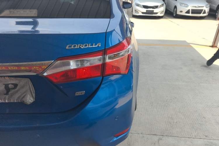 Used Toyota Corolla 2014 1.6L CVT GL Right Rear Taillight