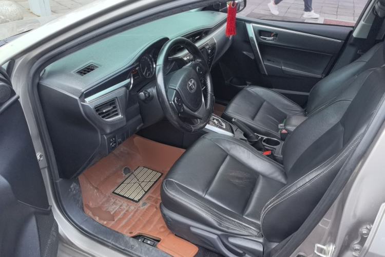 Used Toyota Corolla 2014 1.6L CVT GLX-i Driver Seat