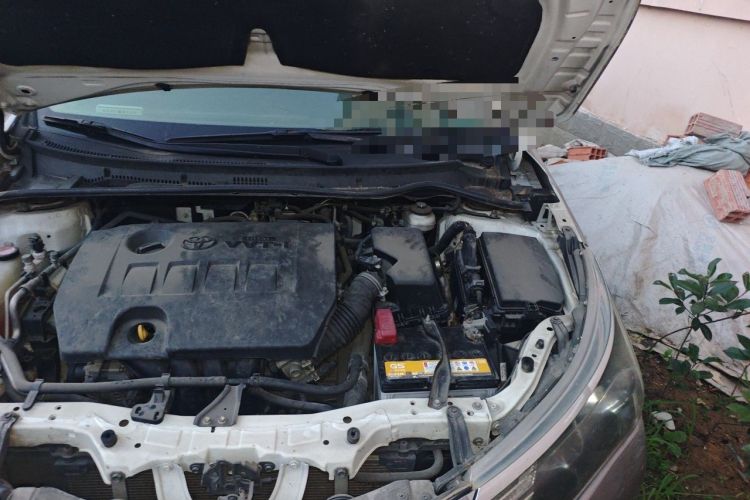 Used Toyota Corolla 2014 1.6L CVT GL Engine Bay Left