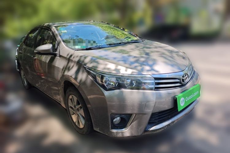 Used Toyota Corolla 2014 1.6L CVT GL Front Right 45 Deg