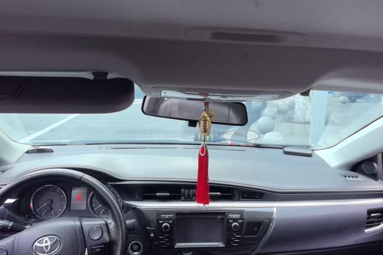 Used Toyota Corolla 2014 1.6L CVT GLX-i Headliner
