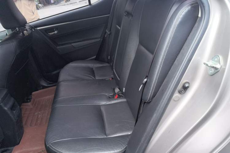 Used Toyota Corolla 2014 1.6L CVT GLX-i Left Rear Seat