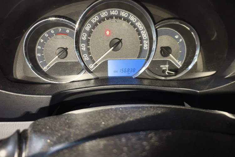 Used Toyota Corolla 2014 1.6L CVT GL Odometer Close Up