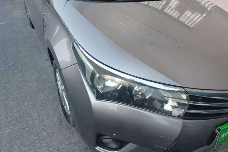 Used Toyota Corolla 2014 1.6L CVT GL Right Front Headlight