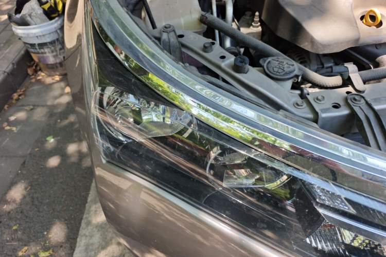 Used Toyota Corolla 2014 1.6L CVT GL Right Front Headlight